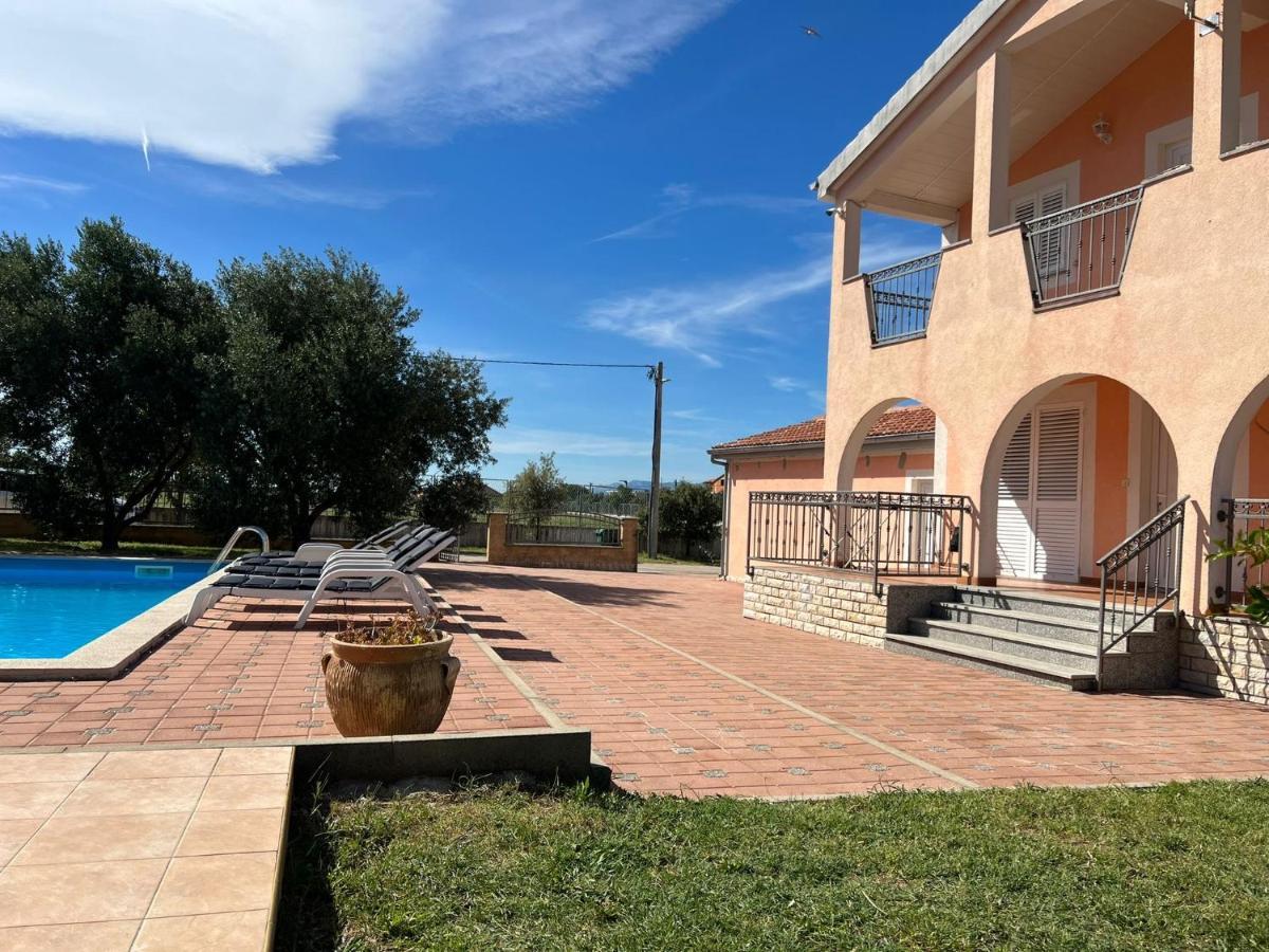 Villa Paludo Novigrad  ภายนอก รูปภาพ